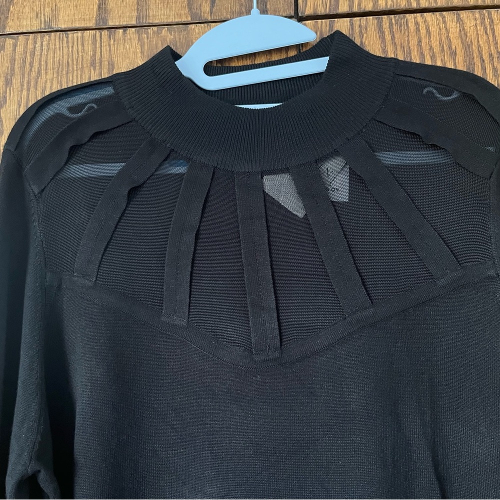 Carmen Marc valvo sweater